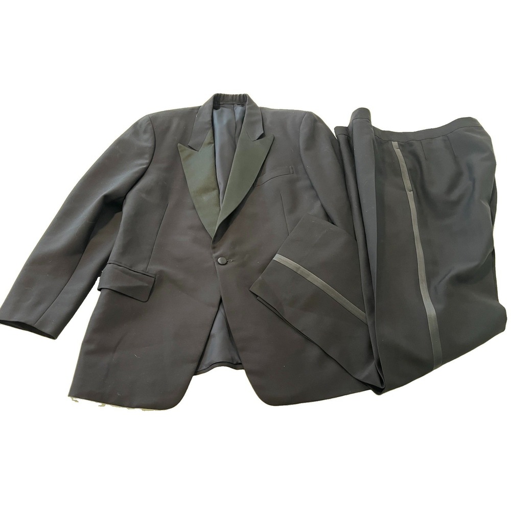 William Yu Tuxedo 2-Piece Suit Satin Peak Lapel Single Button Jacket & Pants